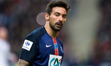 لافيتزي يدخل المستشفى بعد تعرضه للطعن