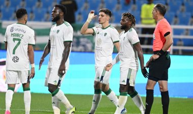 لأهلي يعبر الحزم برباعية والشباب يسقط أمام الأخدود