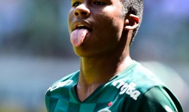 إندريك: تعلمت الكثير من لويس سواريز