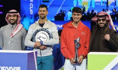 ألكاراز يهزم ديوكوفيتش في كأس موسم الرياض