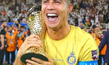 كريستيانو رونالدو يحصل على جائزة مارادونا لأفضل هداف في العالم من جلوب سوكر