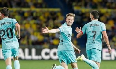 فوز مثير لبرشلونة على لاس بالماس